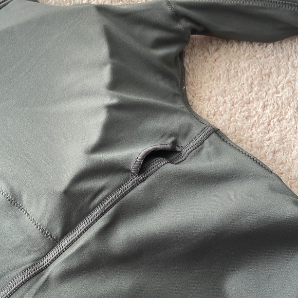 Abercrombie Workout Top - Picture 5 of 5